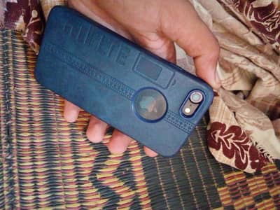 Apple iPhone 7
