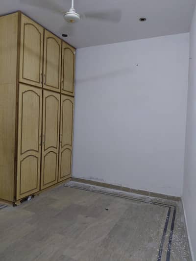 3 Marla Ground Portion For Rent ( New Iqbal Park Kory Stop)