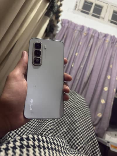 Infinix Hot 50 Pro 8 gb