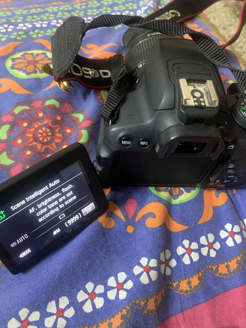 Canon EOS 700D 3