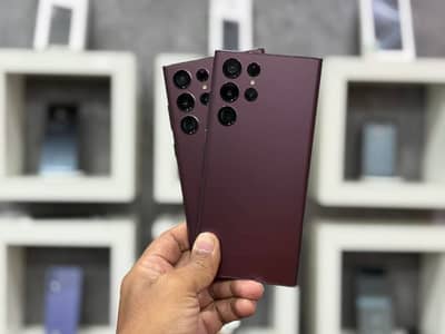 Deal of 2 Pieces - S22 Ultra 128GB (Sim Locked) in Mint Condition