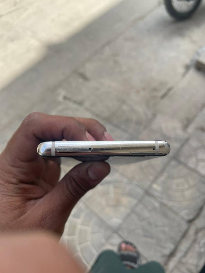 Samsung Mobile Note 8 2