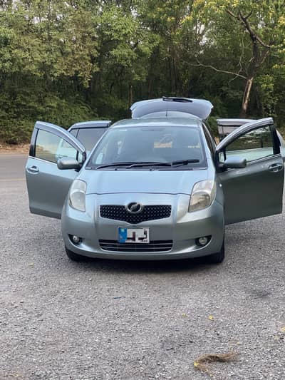 Toyota Vitz 2006 push start full option 1300cc