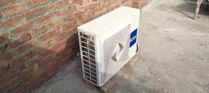 AC DC invairt