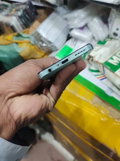 Infinix Hot 40 Pro