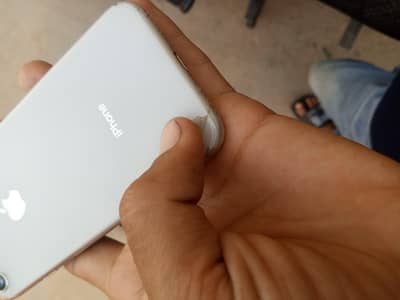 Apple iPhone 8
