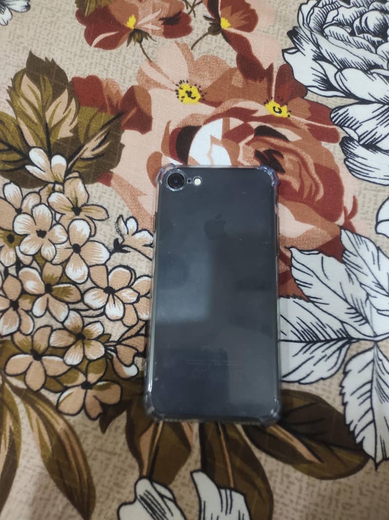 Apple iPhone 7 5