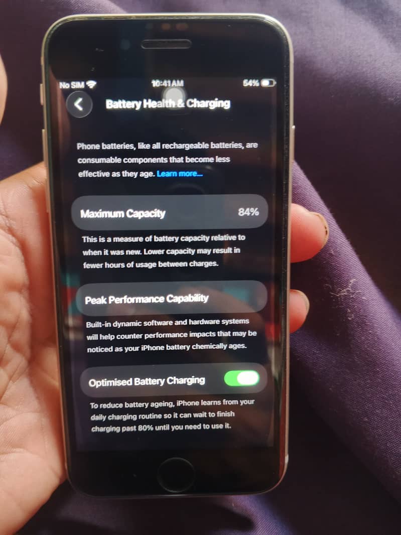 Apple iPhone SE 3rd generation 1