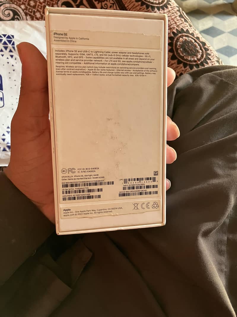 Apple iPhone SE 3rd generation 5