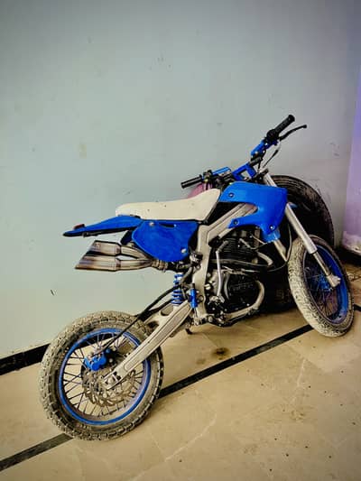 YB 125Z 2017