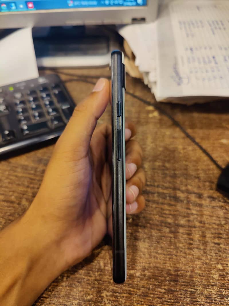 Google Pixel 6a 3