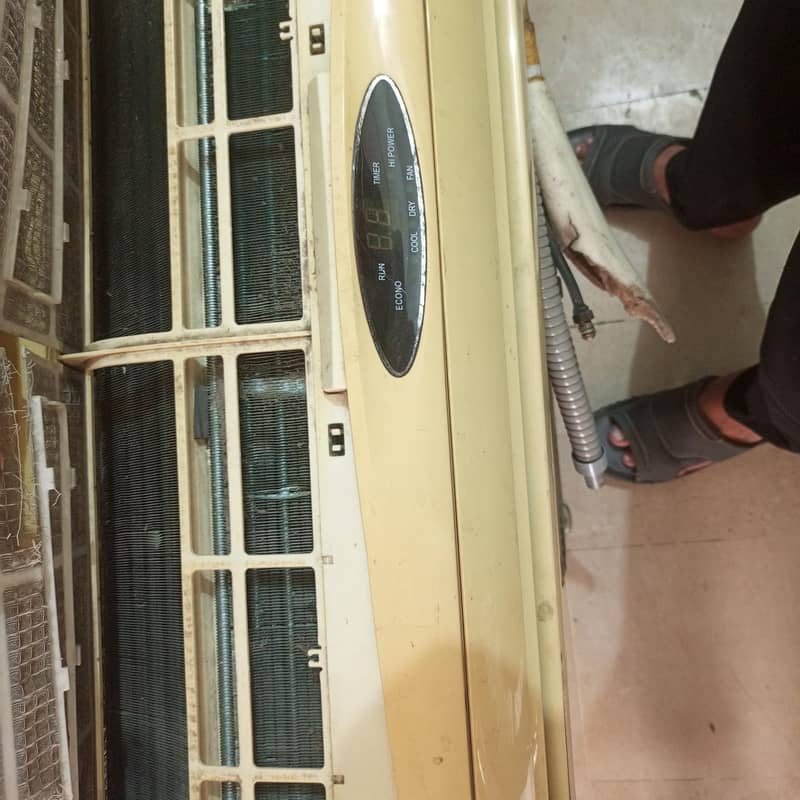 waves split Ac 1 Ton 1