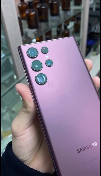 Samsung S22 Ultra 128GB in Mint Condition (Non PTA)