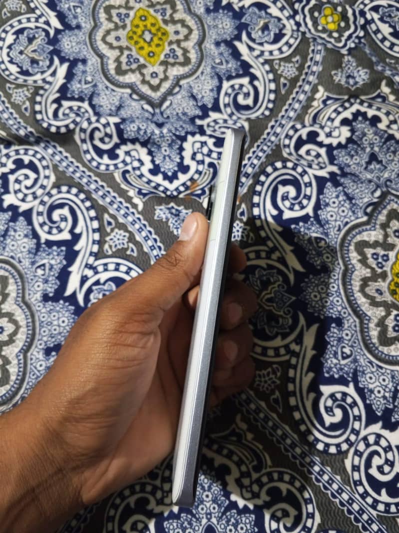 Redmi Note 13 Pro Plus 4