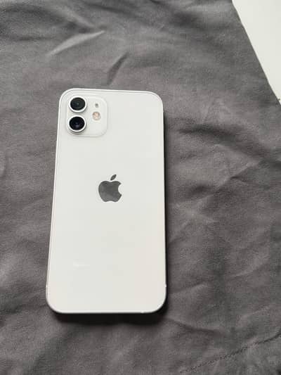 Apple iPhone 12