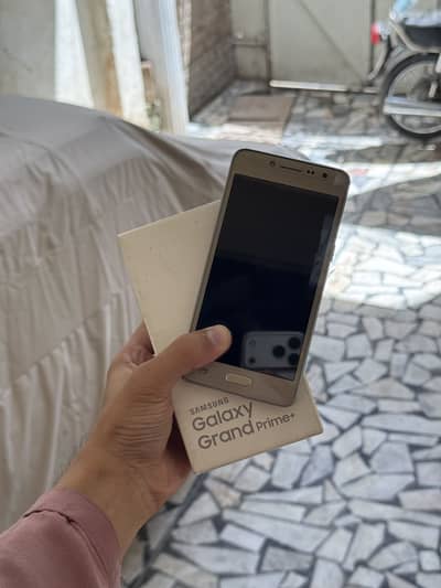 Samsung Mobile J2 Prime 10/10 Condition With Box And Original Charger