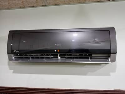 Gree DC Inverter G10 Model 1 Ton