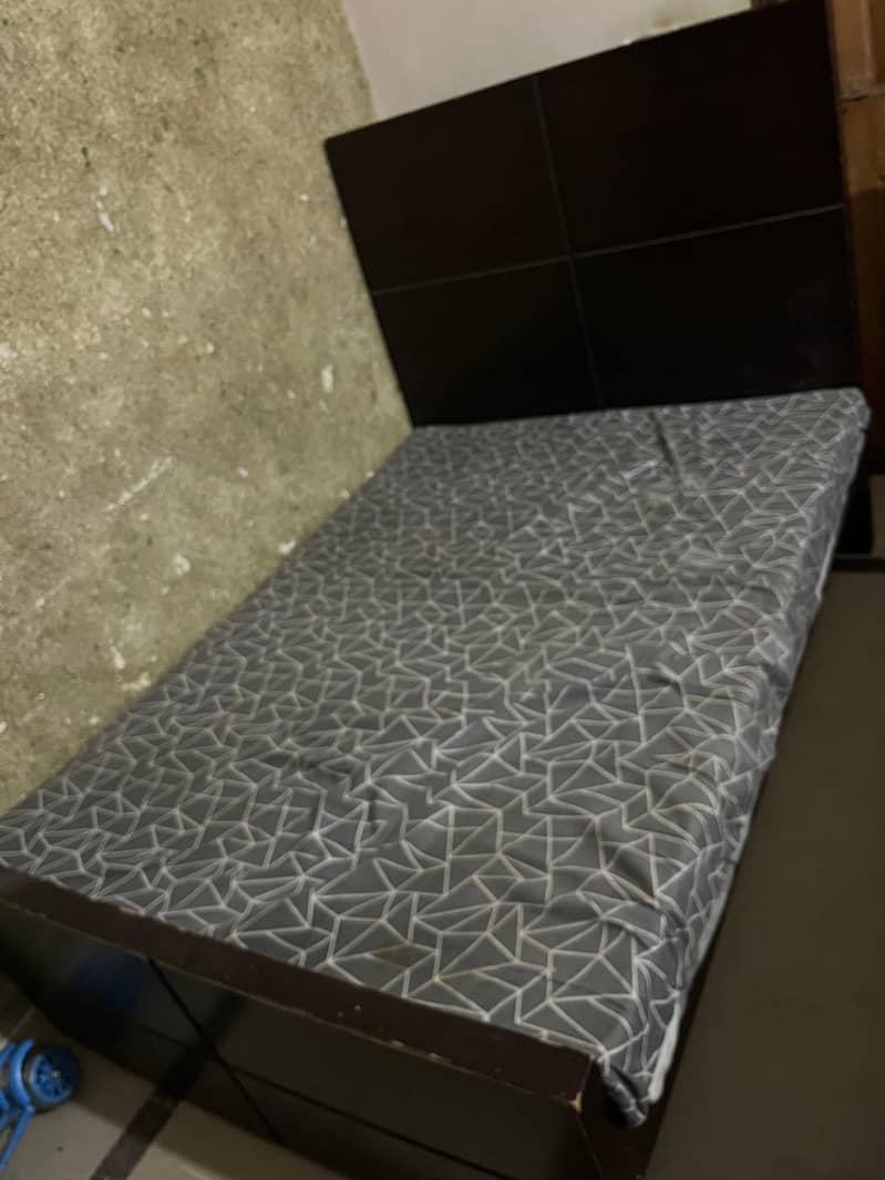 Heavy Solid Wood Bed – Excellent Condition 1
