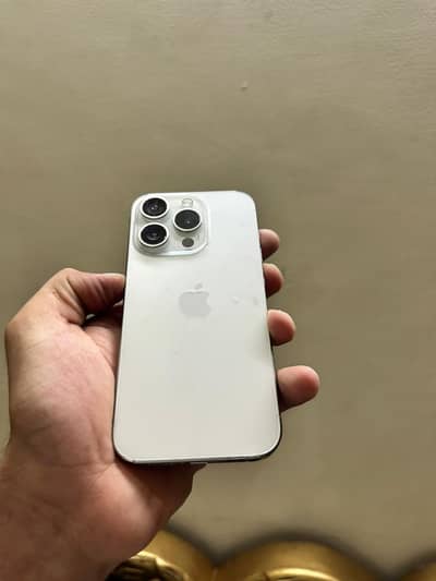 Apple iPhone 15 Pro
