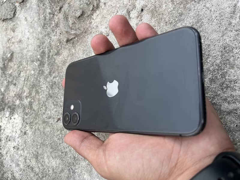 iPhone 11 2