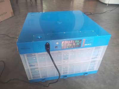 fully automatic 128 eggs incubator AC/DC with solar compatobility