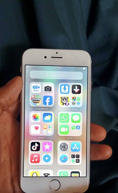 iPhone 6s 32GB Urgent sale