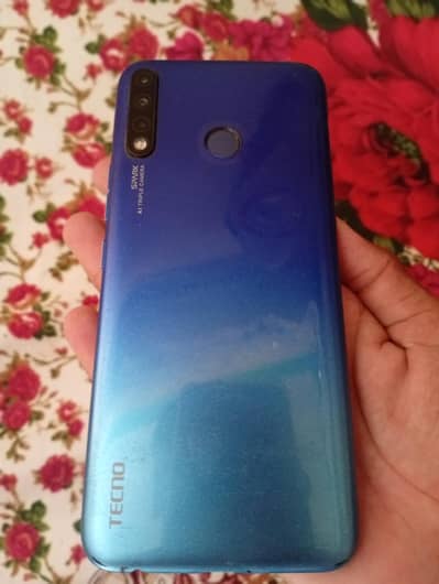 Tecno Spark 4