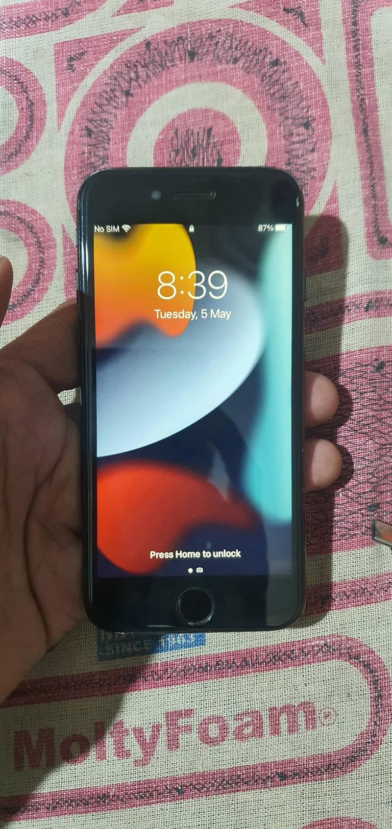 Apple iPhone 7 0