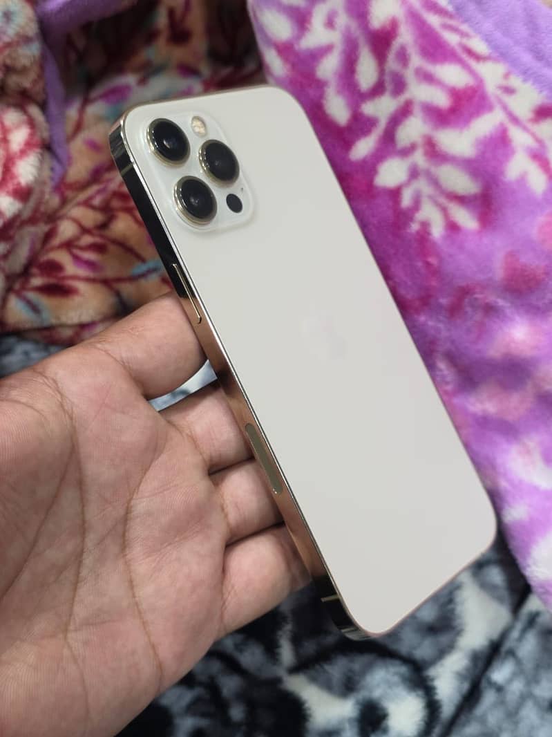 iphne12 pro max 6