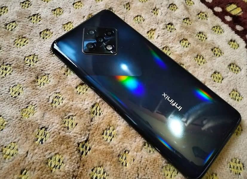 Infinix Zero 8 1