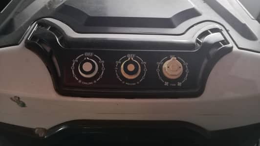 Air cooler big size in new condition dor sale. colour black and white
