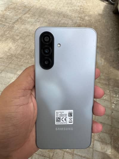 SAMSUNG A17 256GB BRAND NEW 10/10 CONDITION