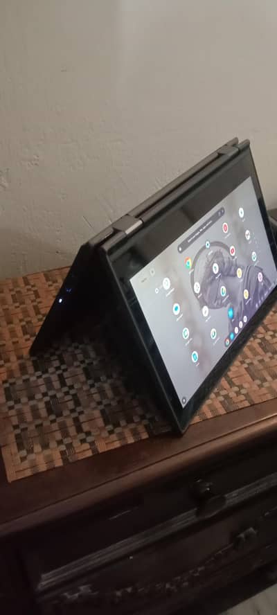 Lenovo 500e 2nd generation touchscreen Chromebook