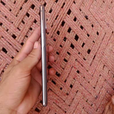 samsung galaxy s20plus mobile phone
