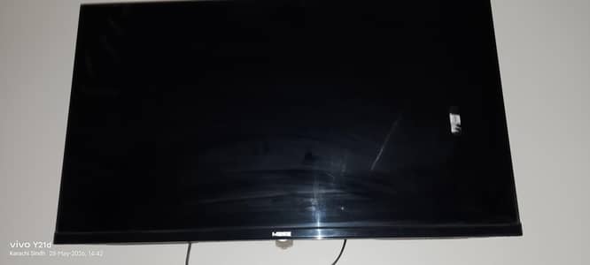 Smart LCD TV