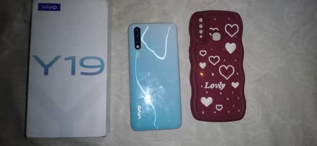 Vivo Y19 with box and cover