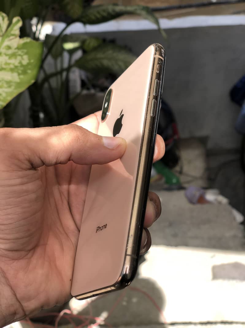 Apple iPhone XS Approved 4