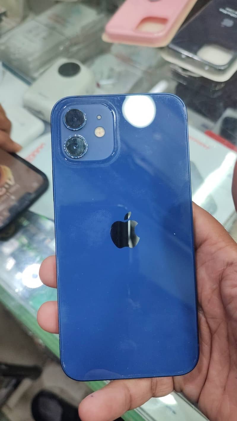 iPhone 12 7