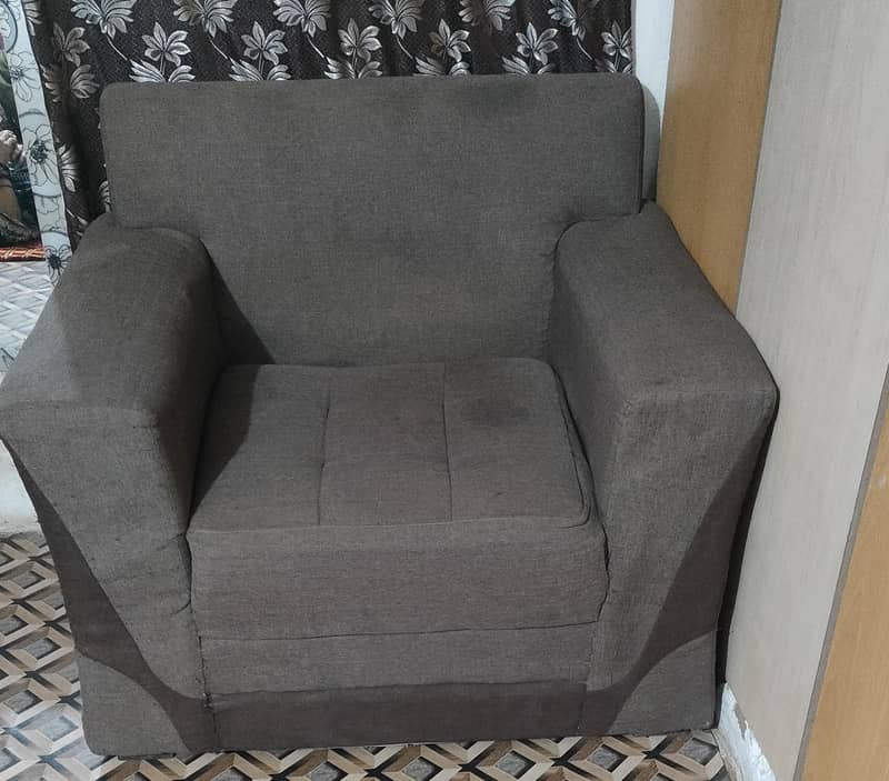 5 setter sofa 1