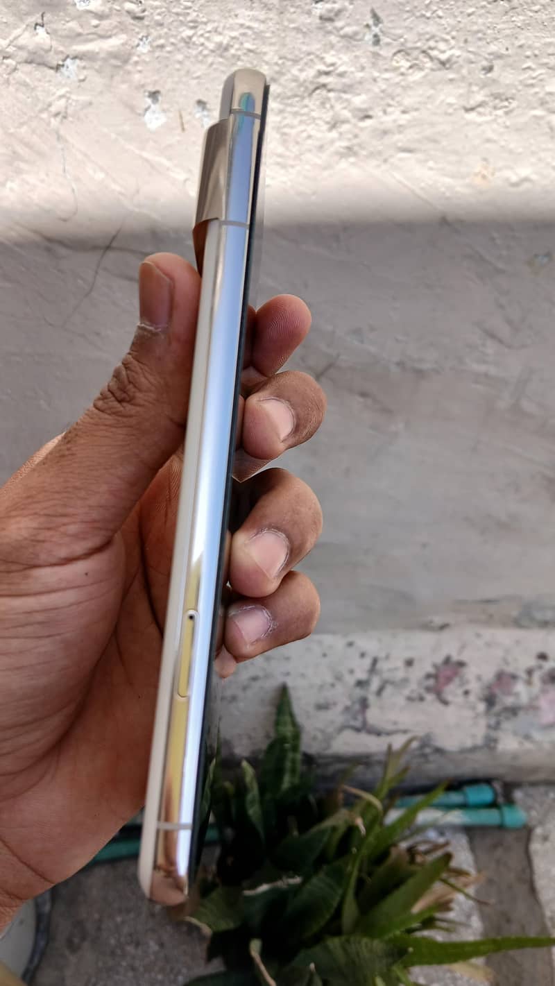 Google Pixel 8 pro 2