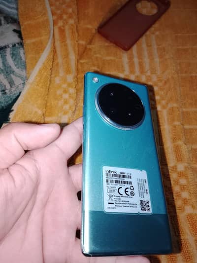 Infinix Zero 40 for Sale – Mint Condition – Complete Box & Accessories