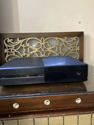 Xbox One with box and 2 controllers