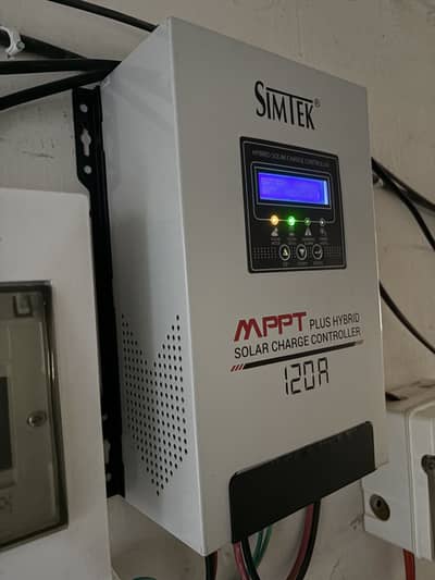Simtex mppt plus hybrid solar charge controller