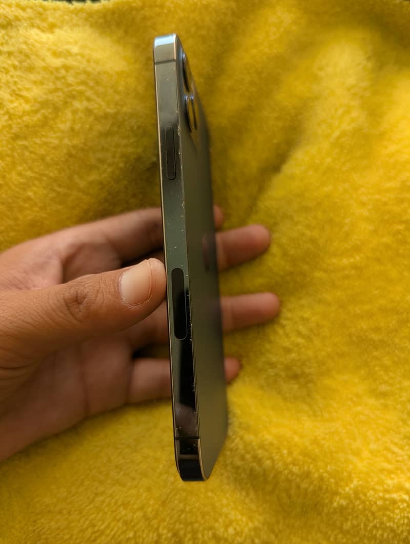 Apple iPhone 12 Pro 0