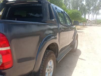 Toyota Hilux Vigo Champ GX 2014 | Manual | Islamabad Registered |