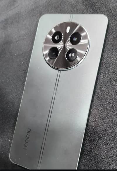 Realme 12