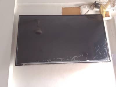 55 inch led smart tv  Netflix utub google and much more. . .