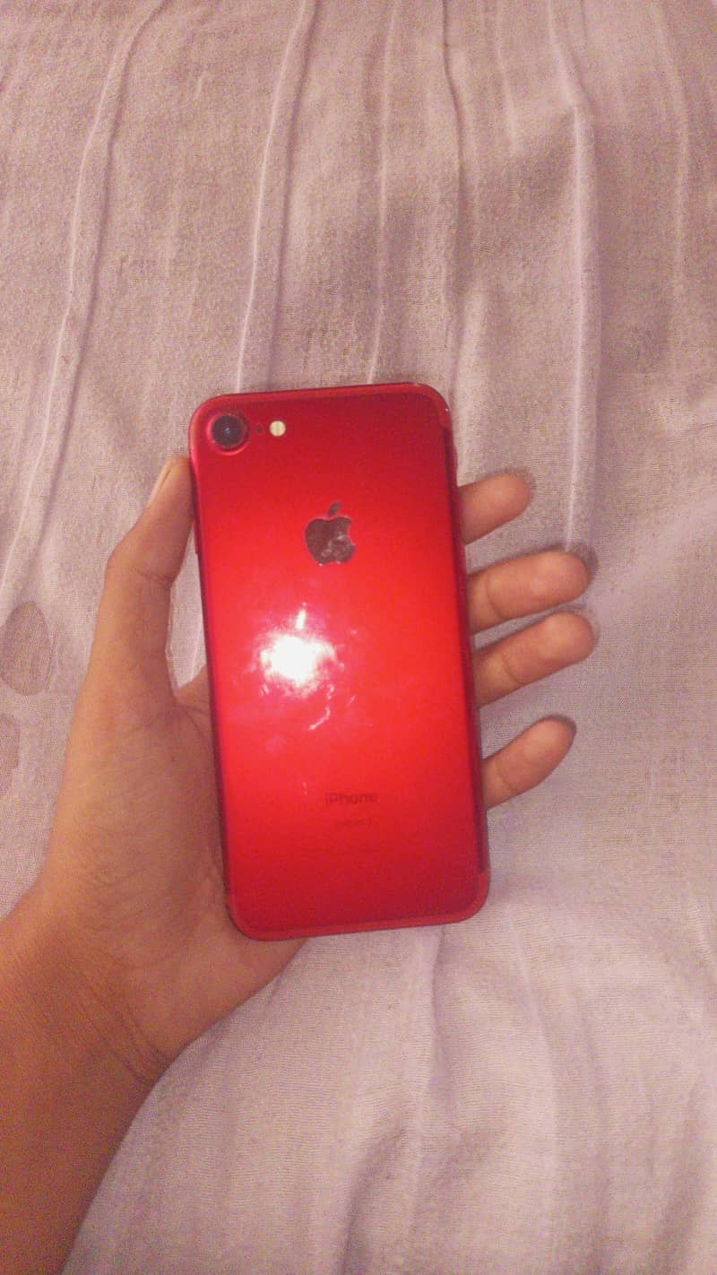 Apple iPhone 7 1