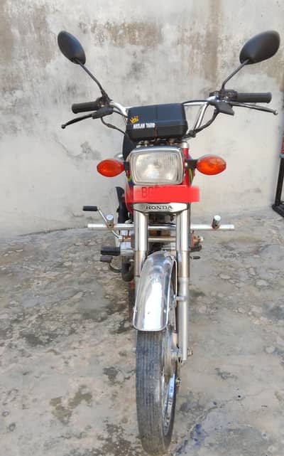 CG125
