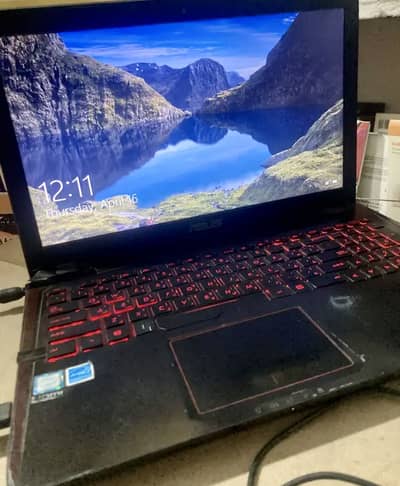 Asus i7. HQ. + GTX 1050.4GB